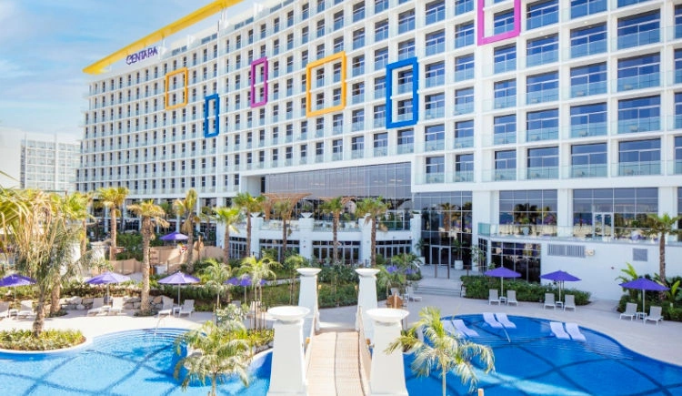 10_hotel.jpeg