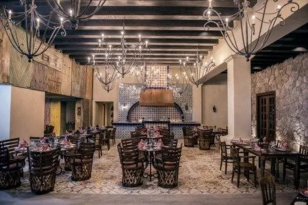 Royalton_-Restaurant_Agave.jpg