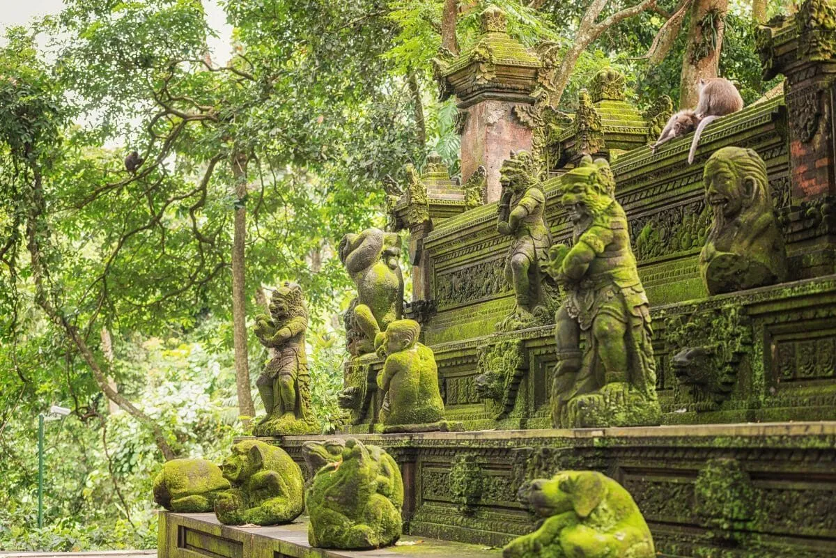 Monkey_Forest_Ubud-Kabupaten_Gianyar_.jpg