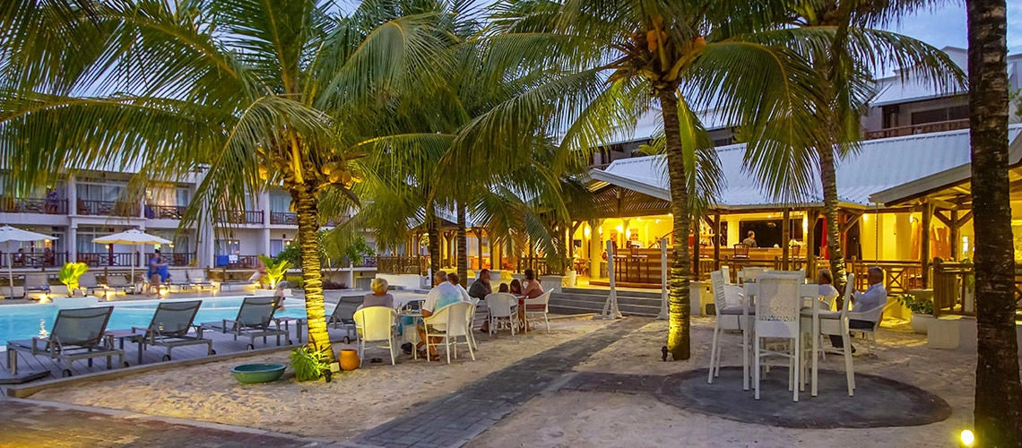 17_Restaurant_club_coralia_peninsula_bay_mauritius.jpg