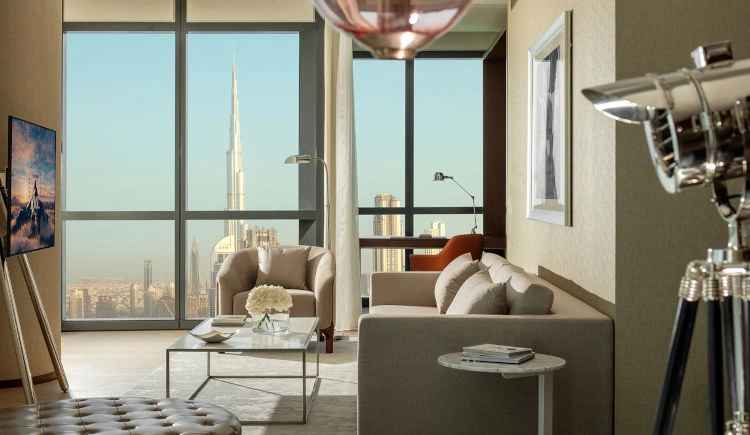 14_Paramount_suite_living.jpeg