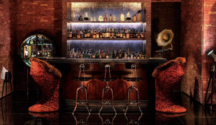 06_Bar.jpeg