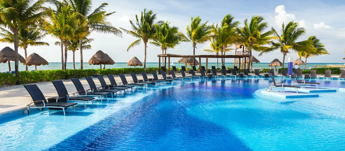 1_Piscine_club_coralia_grand_esmeralda_mexique.jpg