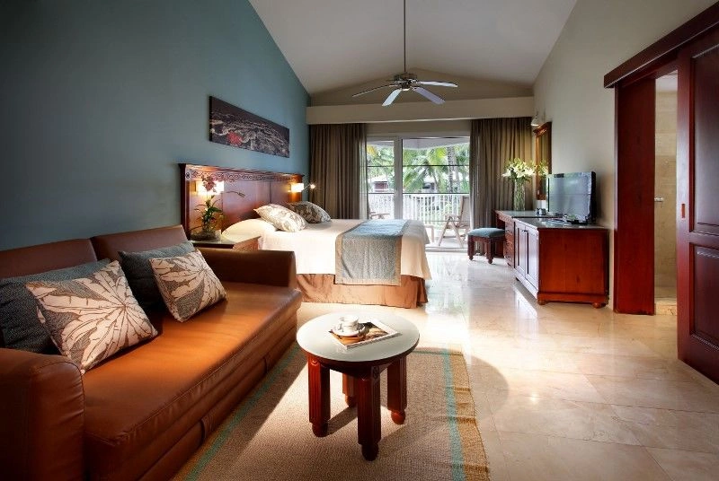 Grand_Palladium_Bavaro_Suites_Resort__Spa_-_Junior_Suite_6.jpg