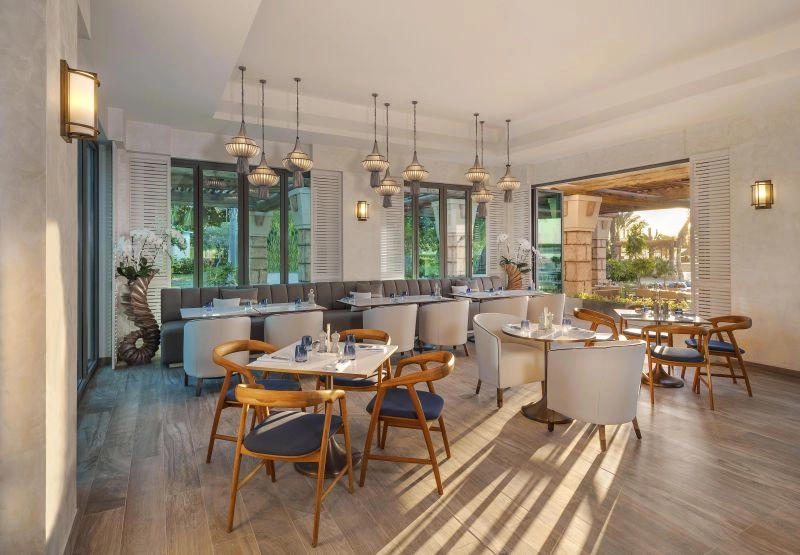 19_whitebeachrestuarant-restaurant.jpg