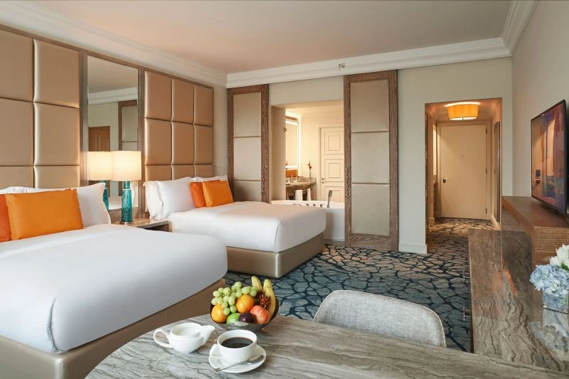 08_oceanqueenroom.jpg