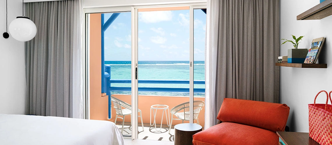room_221_bang_on_beach-2.jpg