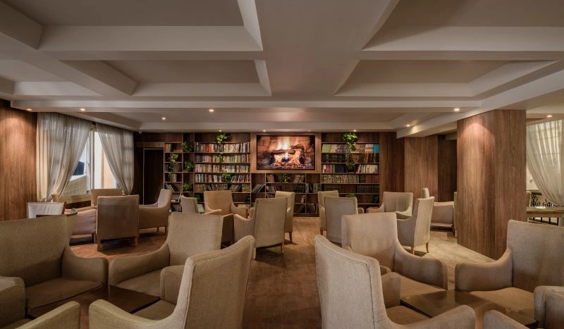 The_Library_2.jpg
