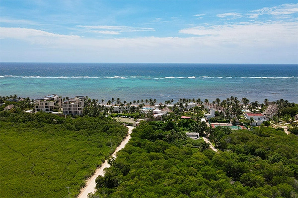 vue_867294_pgbighd.jpg