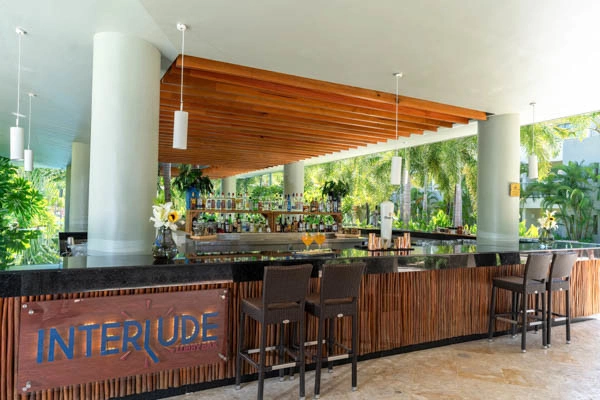 vue_761284_pgbighd.jpg
