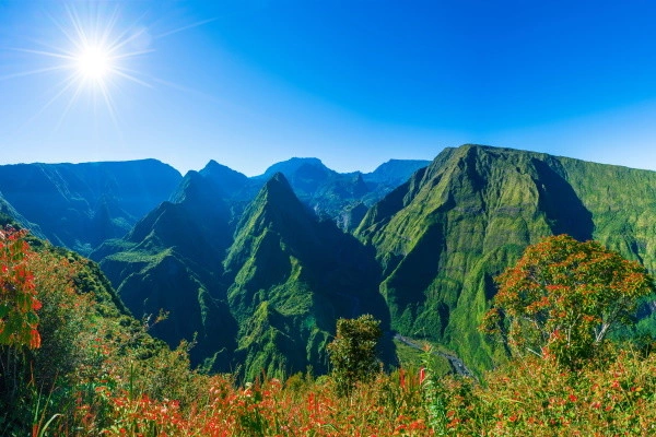 vue_594892_pgbighd.jpg