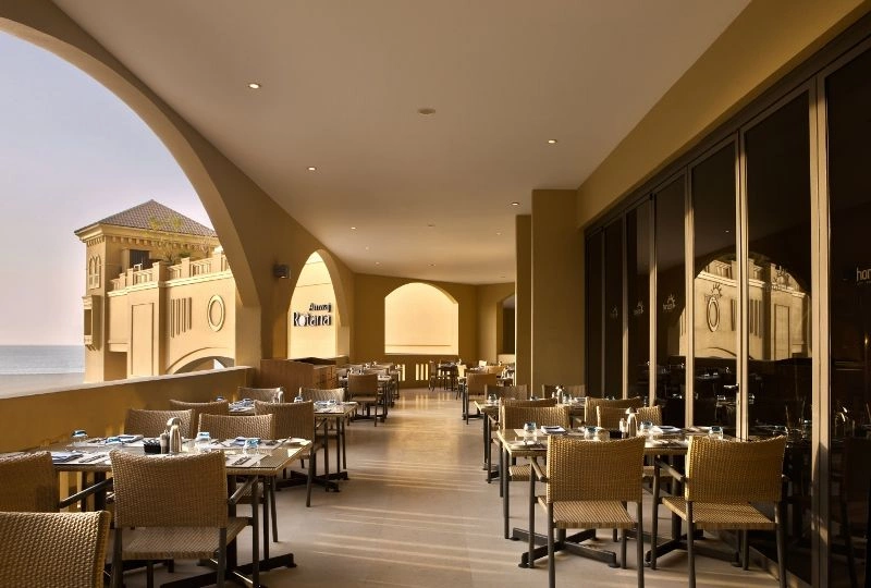 19_-_Horizon_Restaurant_(800x540).jpg