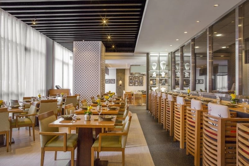 30_-_Benihana_restaurant_(800x533).jpg