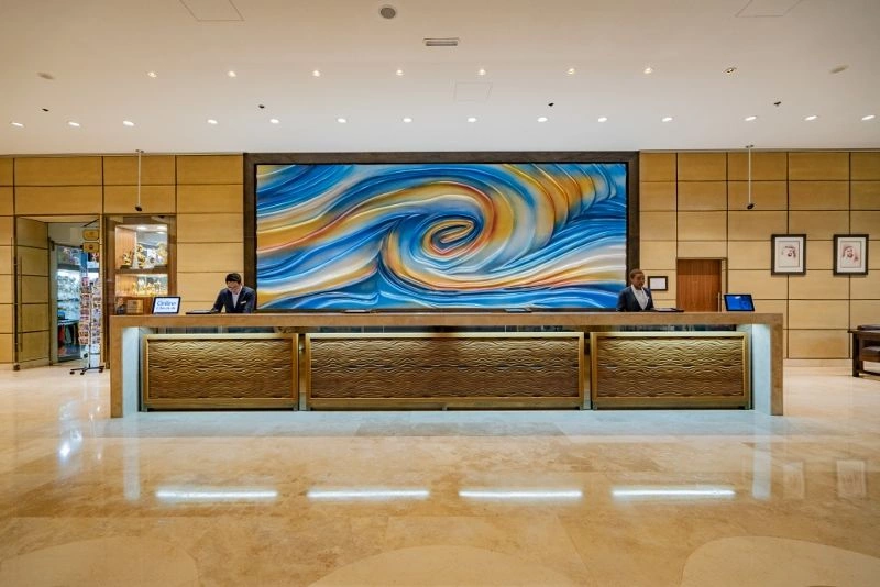 Lobby_(800x534).jpg