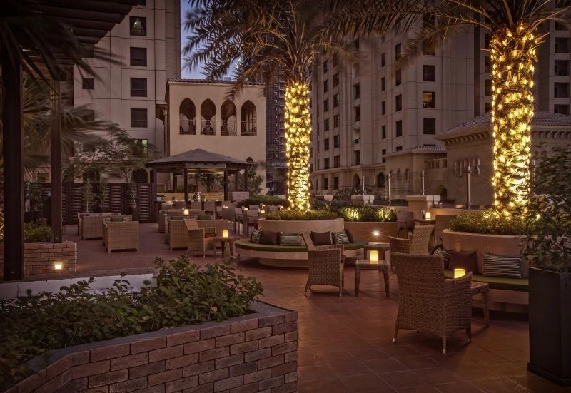 26_-_Fumo_Lounge_(800x551).jpg