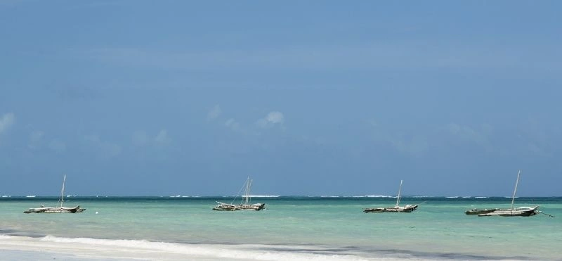 Paradise_Beach.jpg