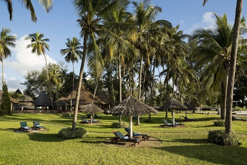 Paradise_Garden_1.jpg