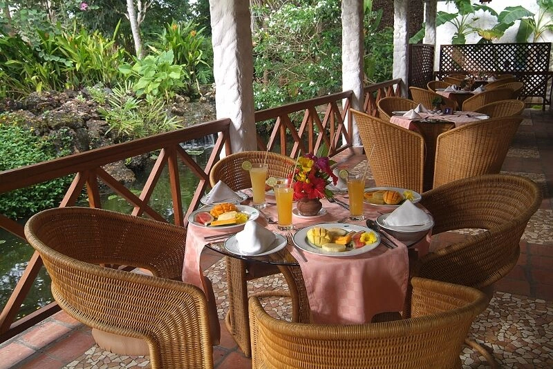 bahari_veranda_setting_.jpg