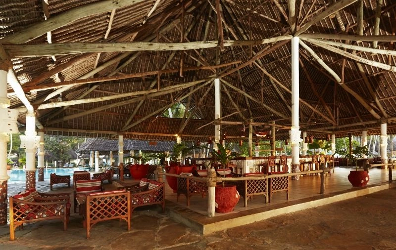 Village_bar_int_(800x506).jpg