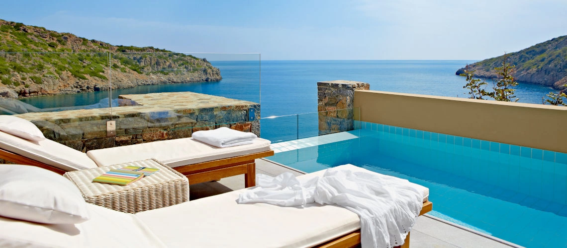 13_piscine_villa.jpeg