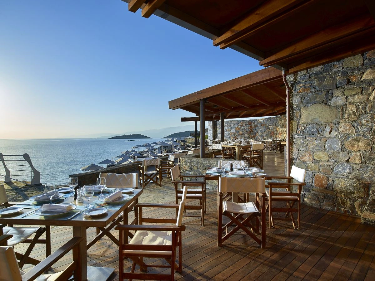 08_The_Blue_Bay_Beach_Restaurant.jpg