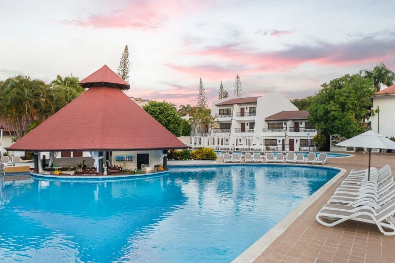 Pool_Bar.jpg