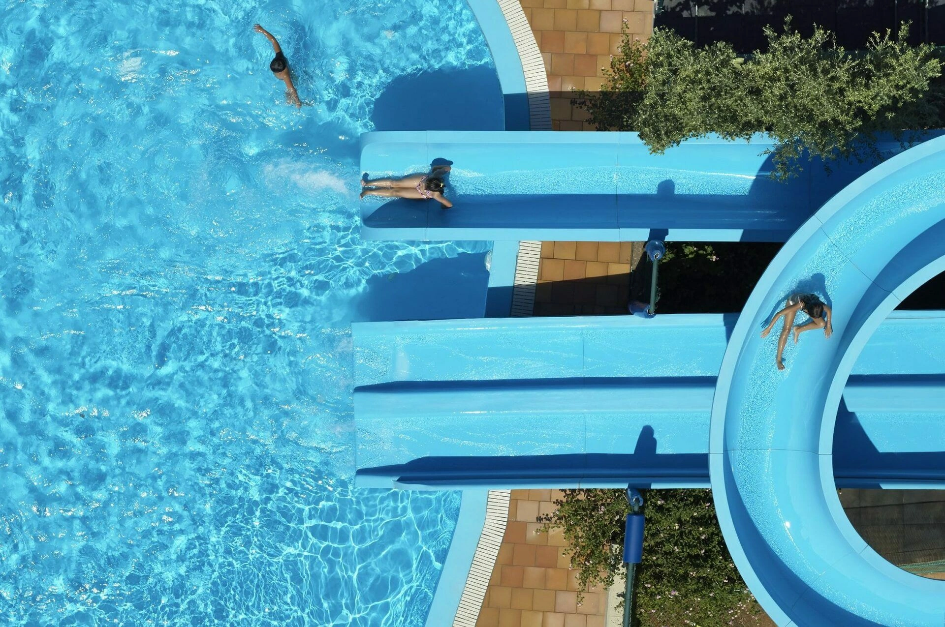 waterslides-r5uhh0x9klw6709flzrsjvmxviqe8ro30gr4zhosbs.jpg