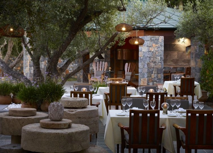 11_Elies_Greek_Restaurant.jpg