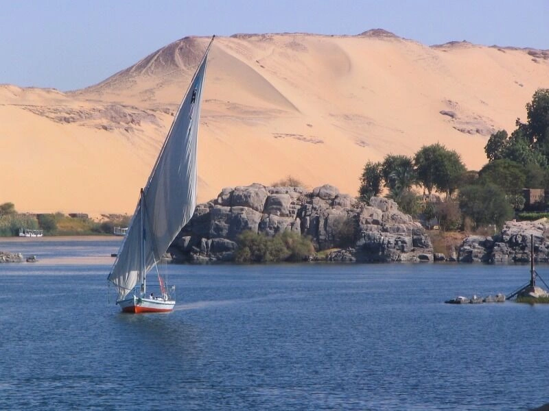 Cruise van 5 nachten op de Dahabeya Yalla Bina