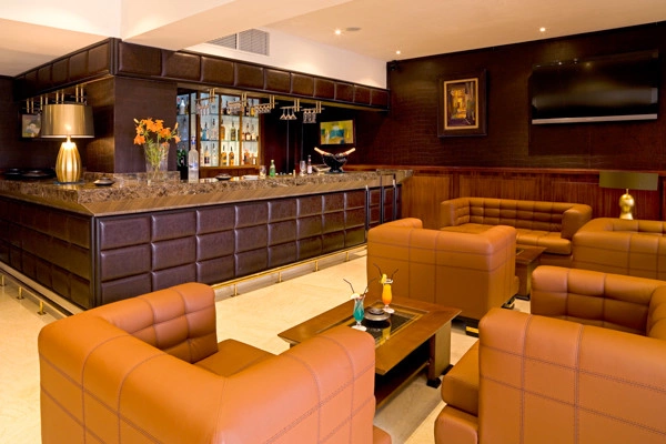 vue_700498_pgbighd.jpg