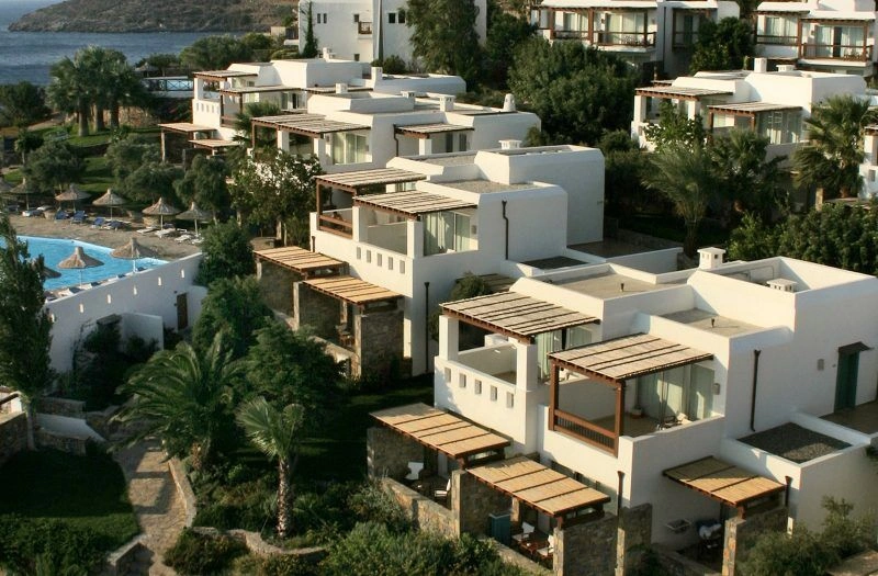 elounda_-classic-bungalow_garden_view_5-1-800x525.jpg