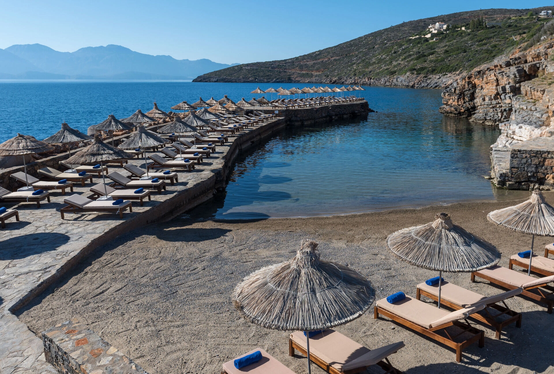 18_aquila_elounda_village_gallery_private_beach.jpg