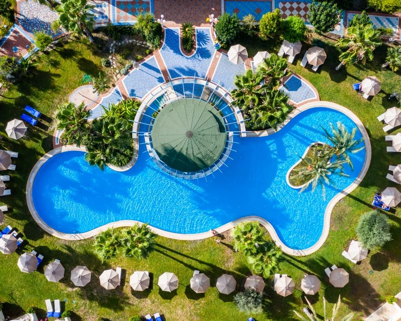10_Pool_Area_7.jpg