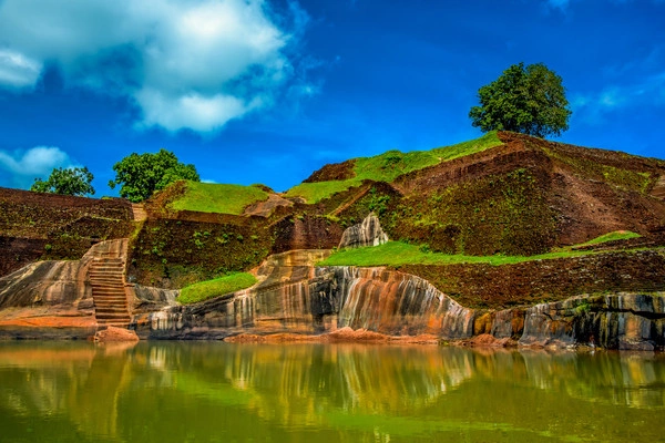 vue_500483_pgbighd.jpg