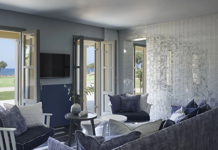 Premier_Suite_Sea_View.jpg