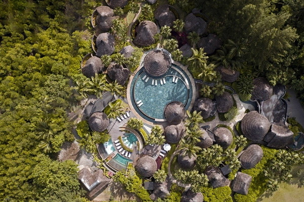 vue_612603_pgbighd.jpg