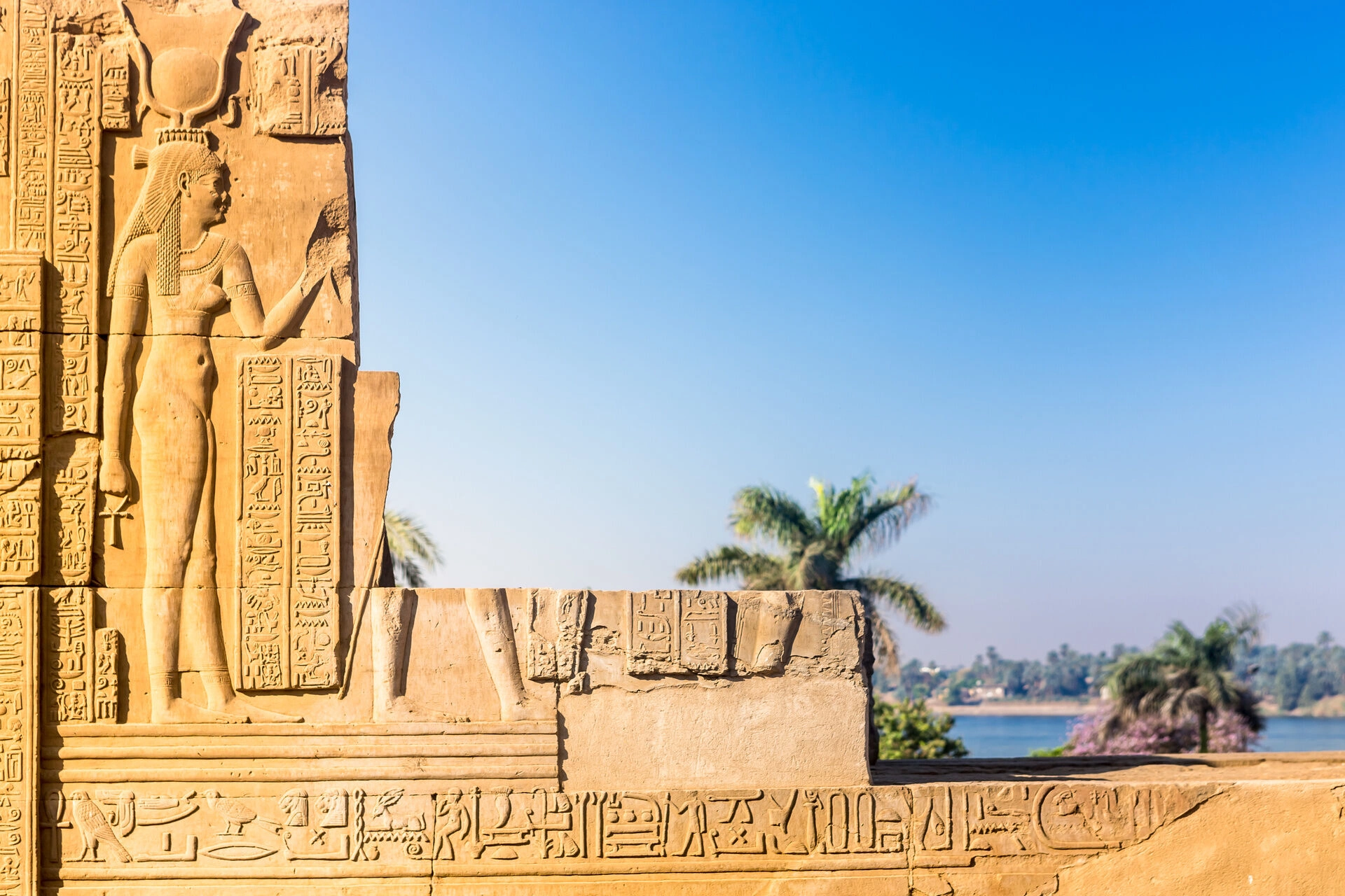 Temple_of_kom_Ombo_AdobeStock_198418389.jpeg