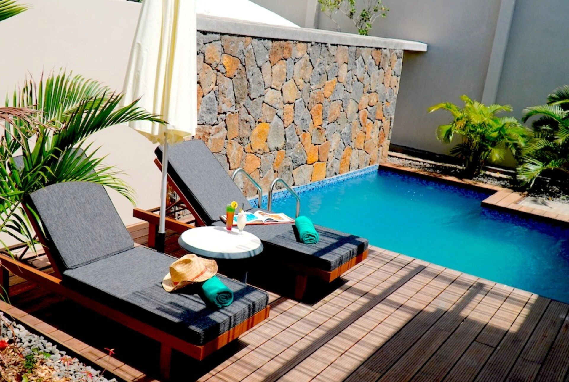 Pool_of_Garden_Villa.jpg