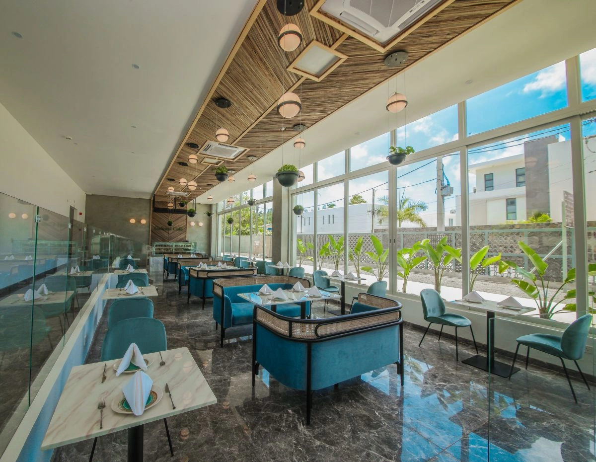 02_Restaurnat.jpg