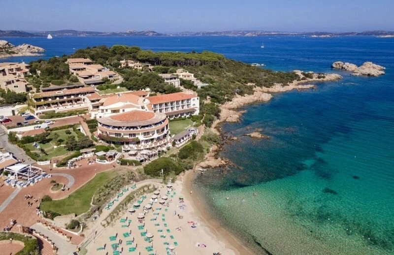 Club Hotel Baja Sardinia 4*