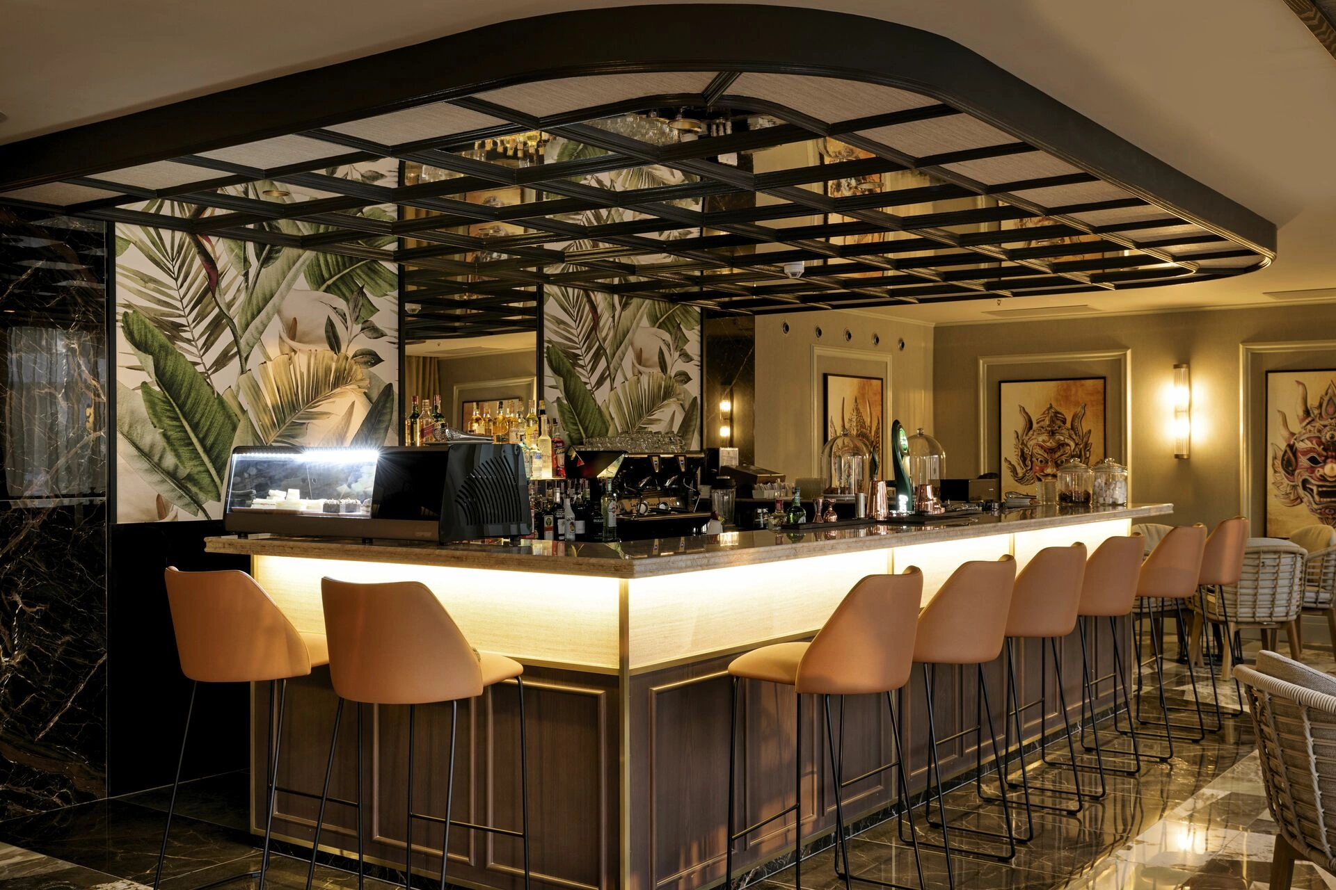 08_Elite_Club_Lounge.jpg