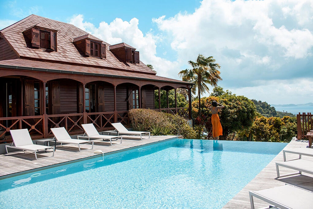 Het Malanga Garden 3* hotel met autoverhuur