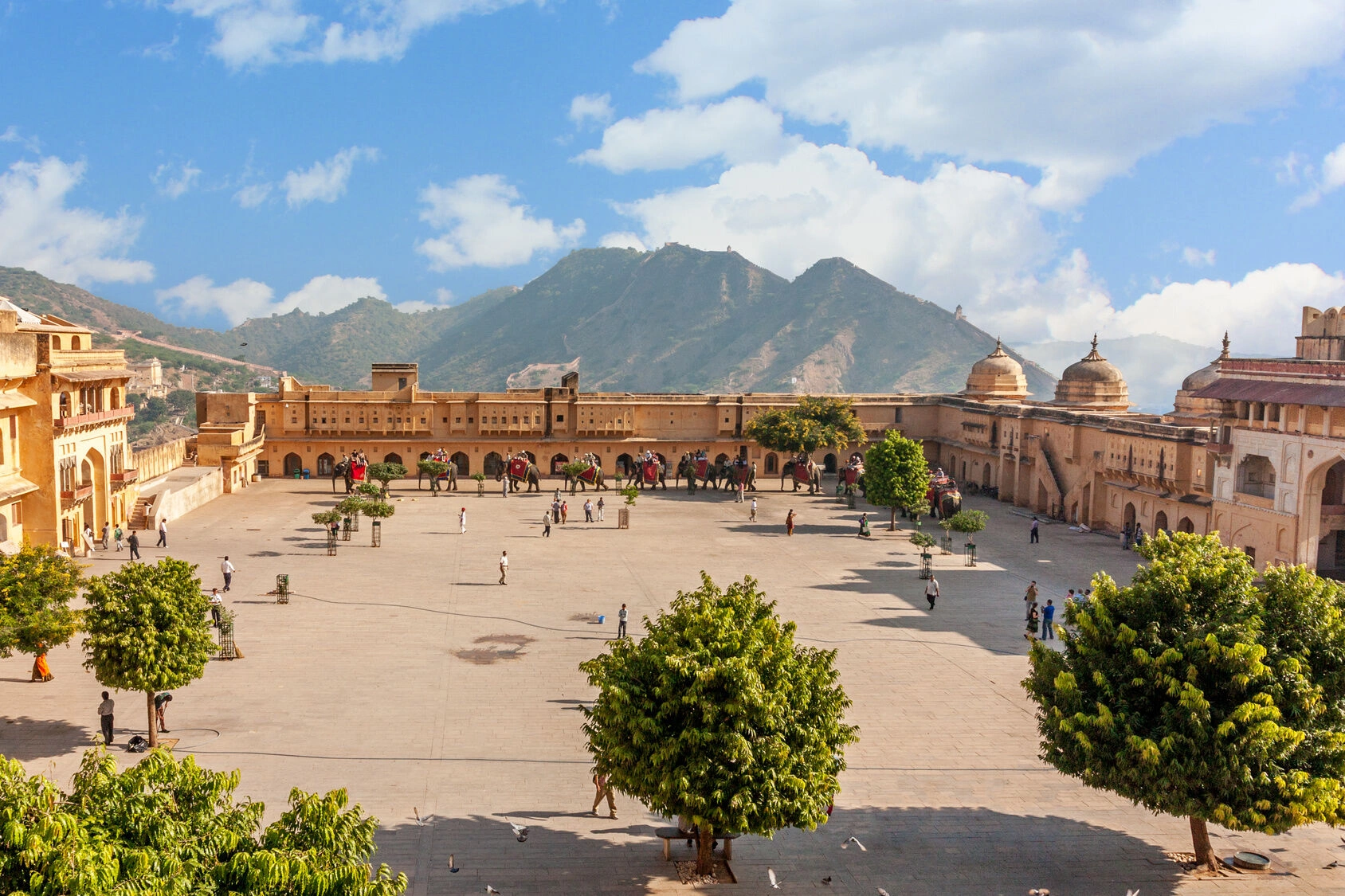 Fort_Amber_a_Jaipur_Fotolia_102702815_Subscription_Monthly_M.jpg