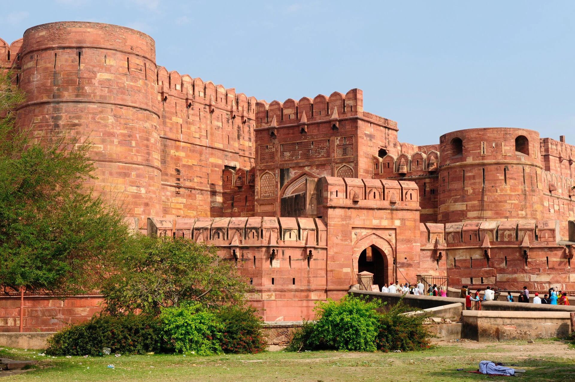 Fort_Rouge_a_Agra_AdobeStock_21354552.jpeg