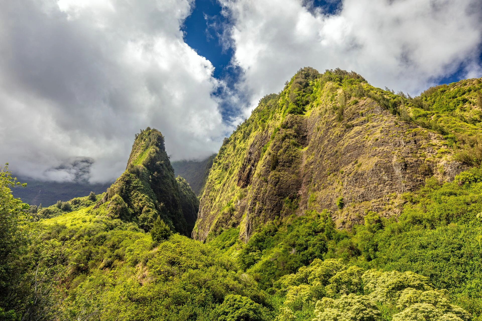 10_Iao_Needle.jpg