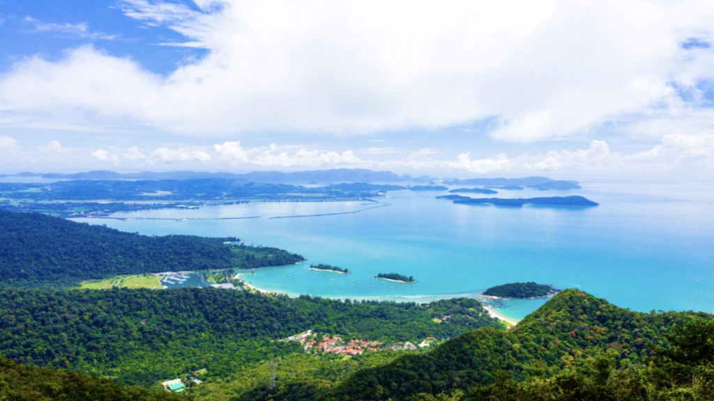 Zelfstandige rondreis die Kuala Lumpur en Langkawi combineert in een 4-sterrenhotel.