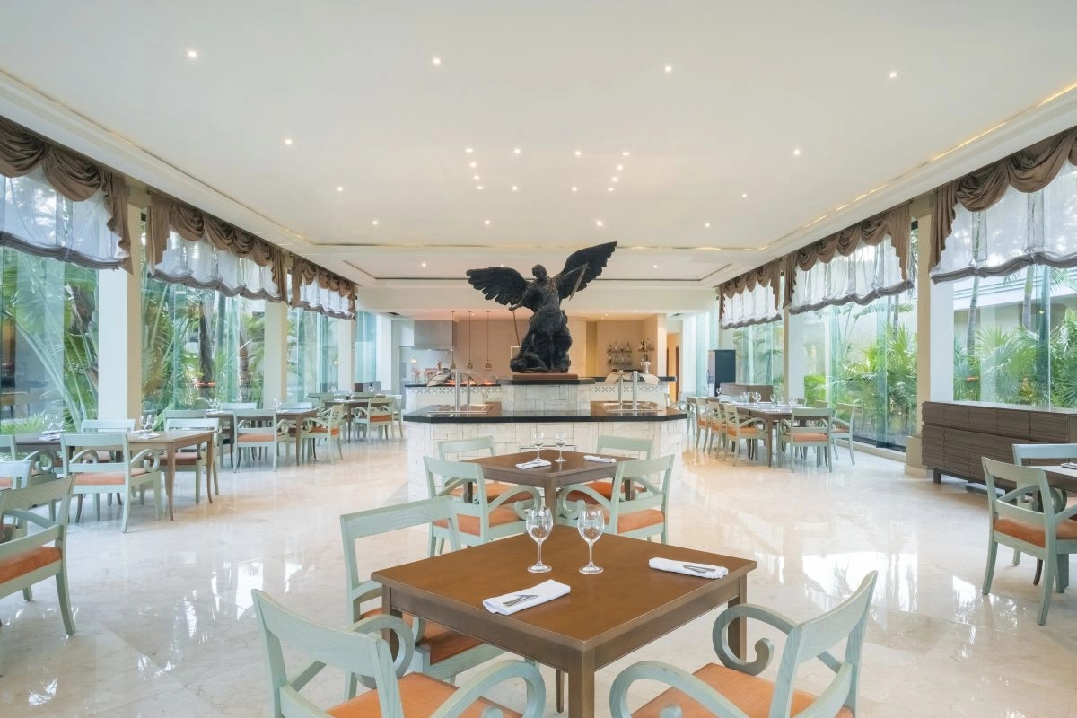 06_Restaurant.jpg
