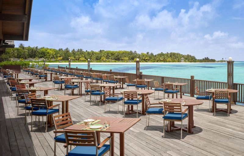 Villa_Nautica_-_Lagoon_Restaurant_-_Terrace_-_4K.jpg
