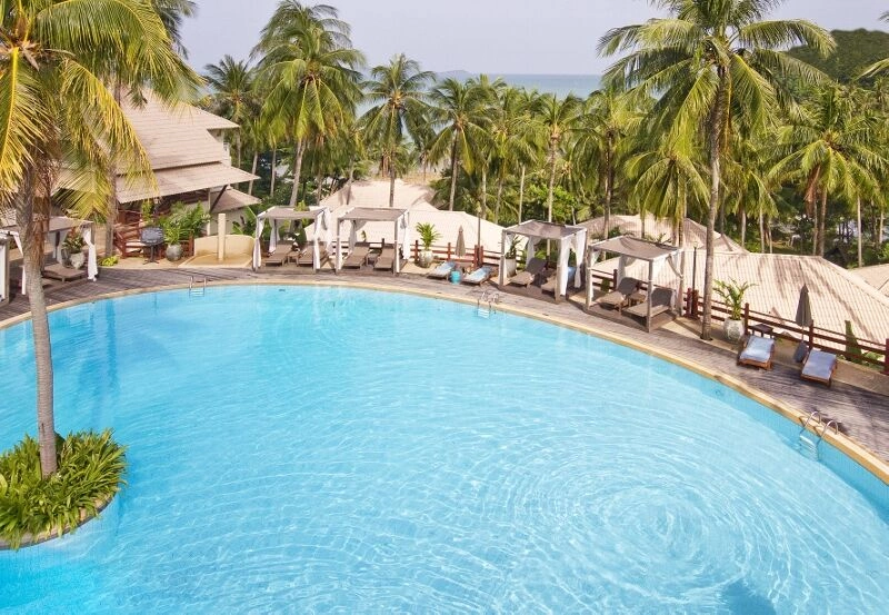 Combo Kaap Panwa Phuket 5* en eilandontsnapping door Burasari 5*