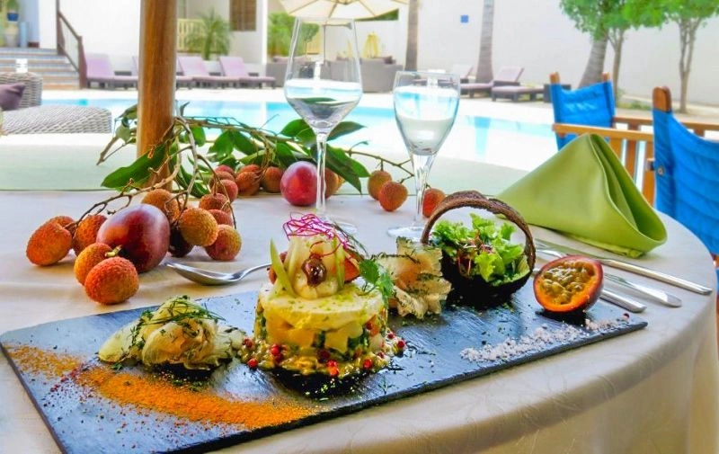 restaurant_.jpg